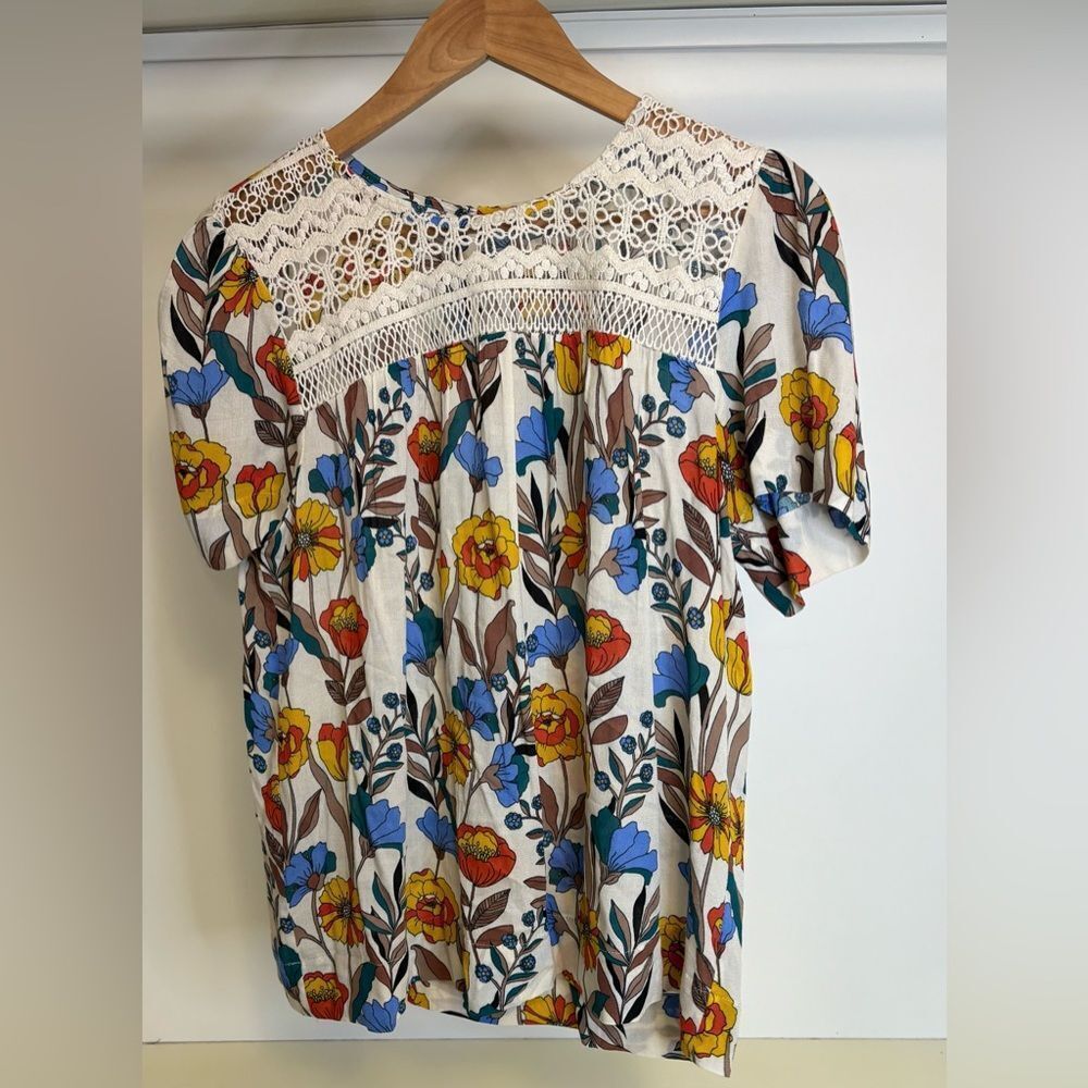 NWT Floral danielrainn Medium